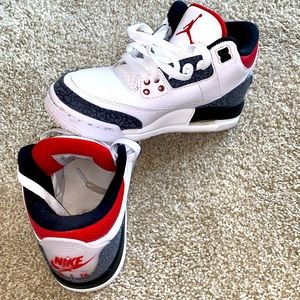 AIR JORDAN 3s